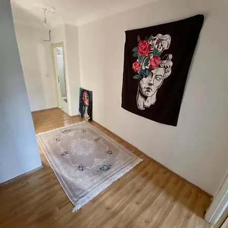 Spacious House Near The Airport *